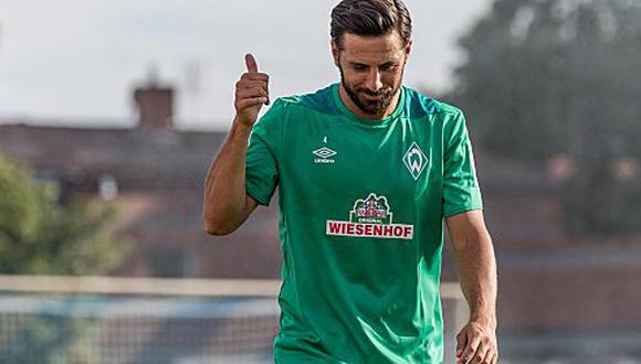 Claudio Pizarro disputó los quince minutos finales del encuentro amistoso entre Werder Bremen ante Villarreal. El peruano se lució con un genial pase largo que acabó en gol. (Foto: Kicker)
