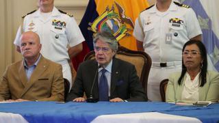 Presidente de Ecuador dice que “mafias” de narcos buscan controlar cárceles