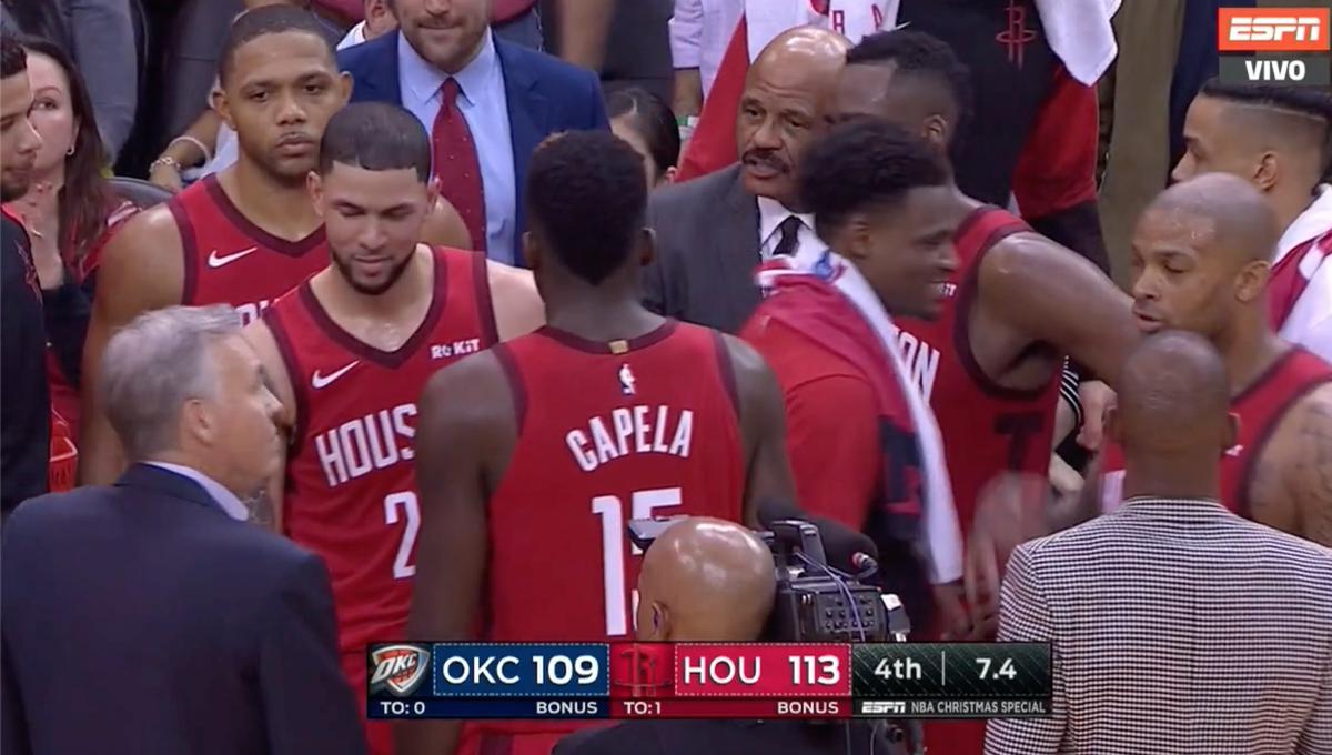 Austin Rivers sentenció el partido navideño a favor de los Houston Rockets. | Foto: captura