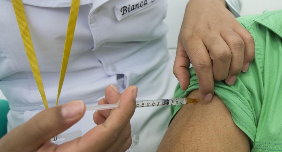 El viceministro de Salud Pública, Percy Rudy Montes Rueda, anunció que el Minsa lleva adelante una campaña para reforzar la vacunación contra la fiebre amarilla. (Foto: Andina)