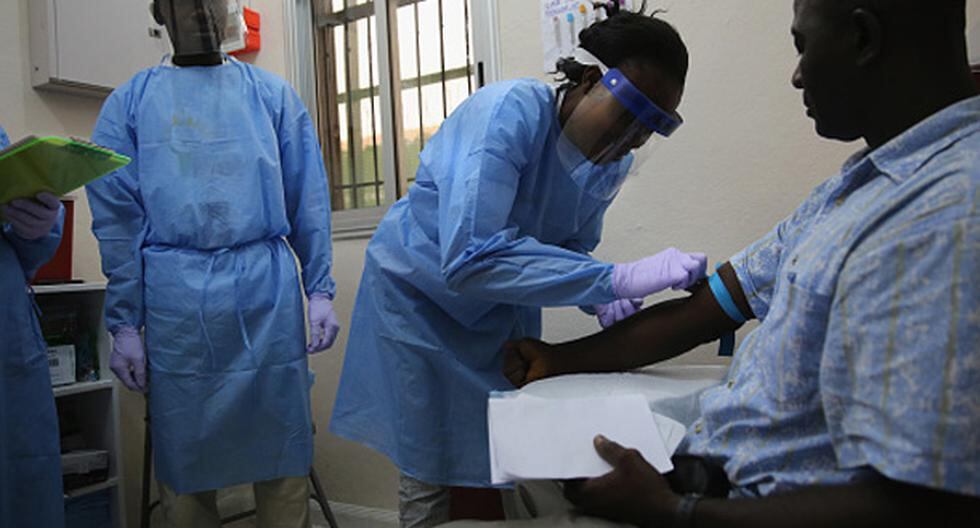 De acuerdo a un estudio, el virus del ébola puede estar \"durmiente\" en una persona y volver a contagiar. (Foto: Getty Images)