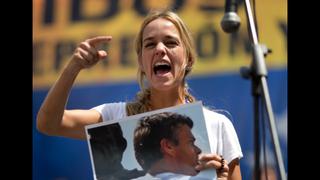 "Venezuela vive una dictadura", afirma esposa de Leopoldo López