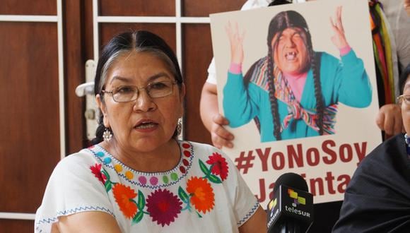 "La paisana Jacinta": mujeres indígenas protestan en su contra