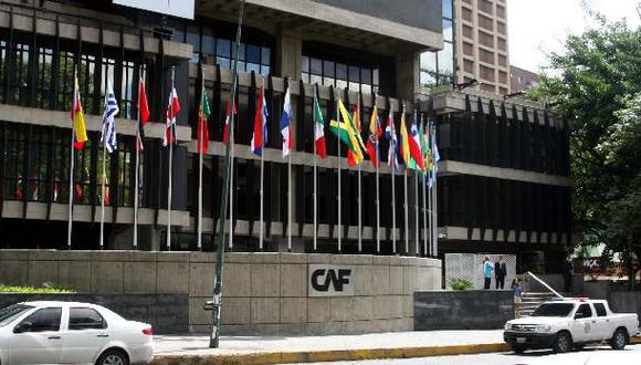 La CAF emite mil millones de dólares en bonos a 5 años