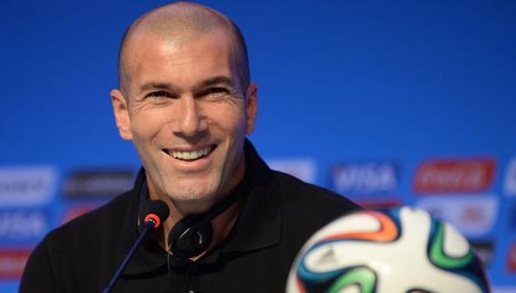 El PSG, según Sport, ha iniciado los contactos para ver la posibilidad de contratar Zinedine Zidane. (Foto:AFP).