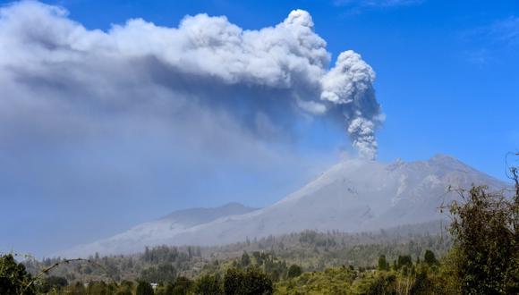Volcán Calbuco sigue lanzando cenizas que ya llegan a Uruguay