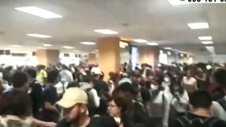 Aeropuerto Jorge Chávez: caos, largas filas y accesos restringidos tras medidas de gobierno | VIDEO
