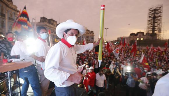 Pedro Castillo aseguró que firmará documento en el que jura dejar el poder el 2026, respetar las instituciones y la Constitución. (Foto: Perú Libre)