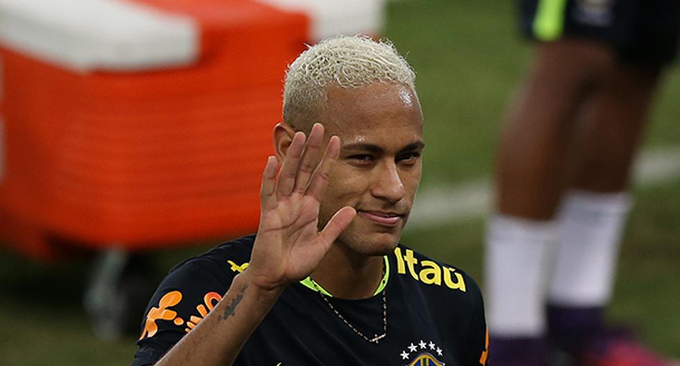 Cafú, campeón del mundo con Brasil, opinó que su selección no ha tenido un jugador como Neymar en los últimos 15 años. (Foto: EFE)