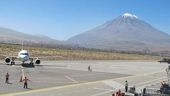 Se suspenden vuelos desde y hacia Arequipa.