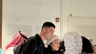 Con toda su familia: Cristiano Ronaldo llegó a Riad para sumarse al Al Nassr | VIDEO