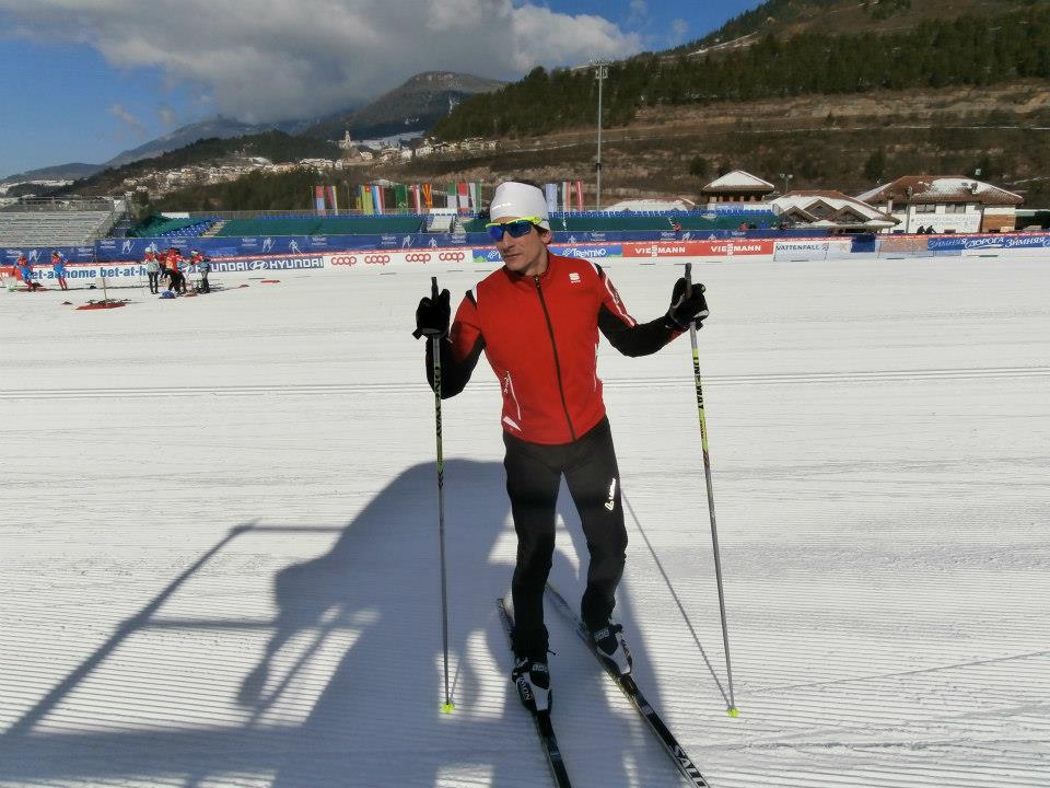Roberto Carcelén, abanderado dos veces en los Juegos Olímpicos de Invierno, nos cuenta sobre la enfermedad que padece y sus proyectos para ayudar a otras personas con Parkinson. (Captura)