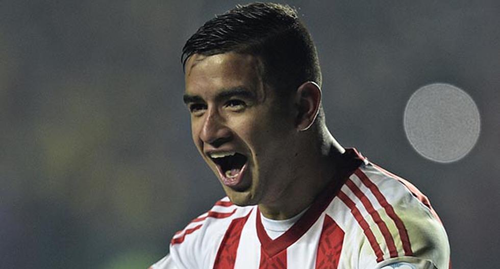 Derlis González brilló en el duelo entre Paraguay y Brasil (Foto: AFP)