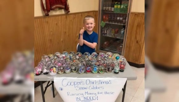 Cooper Patera es un niño de cinco años que fabrica bolas de nieve de cristal para venderlas y ayudar a personas sin hogar.