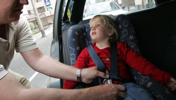 Sillas para bebes y niños: uso en autos será obligatorio