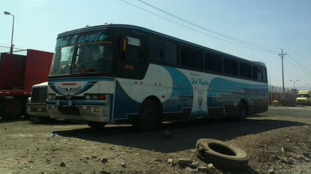 Opositores a Tía María incendiaron un bus en Matarani - 3