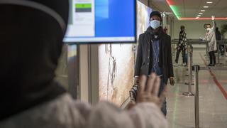 California declara estado de emergencia tras primera muerte por el coronavirus en ese estado 