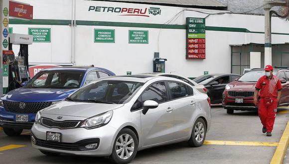 Los precios de los combustibles varían día a día. Conoce aquí dónde hallar las tarifas más bajas en los grifos de la capital. (Foto: Jorge Cerdán / GEC)