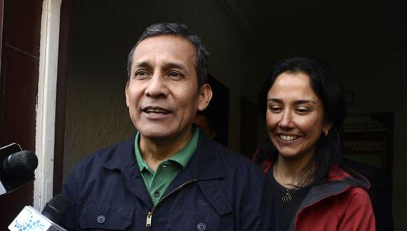 El ex presidente Ollanta Humala y su esposa Nadine Heredia cumplieron la mitad de los 18 meses de cárcel preventiva en su contra. Conocieron la noticia en el penal de la Diroes durante el cumpleaños de su hija mayor. (Foto: EFE)