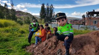 Coronavirus en Perú: ciudadanos y policías en Cusco se solidarizan con las familias más vulnerables