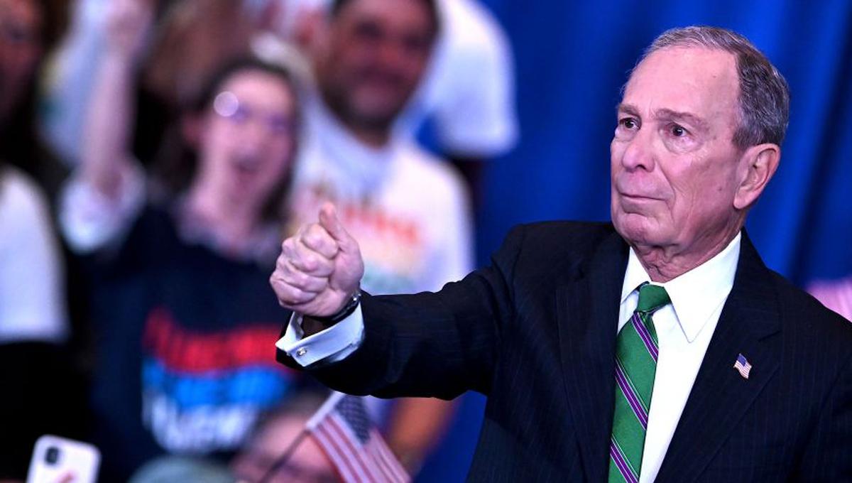 Michael Bloomberg, renunció a la carrera presidencial demócrata y respaldó al favorito Joe Biden. (Foto: AFP).