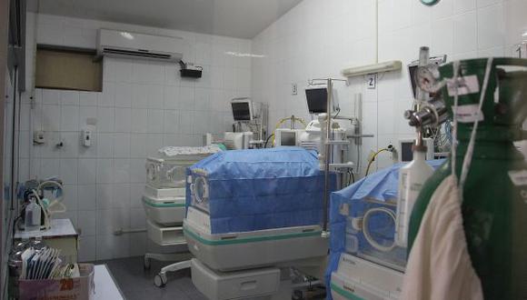 ¿Cuántos bebes prematuros fallecen en los hospitales regionales y por qué causas?