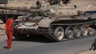 Siria: El Estado Islámico ejecutó a rehén usando un tanque
