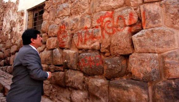 Denuncian nuevas pintas en muros incas