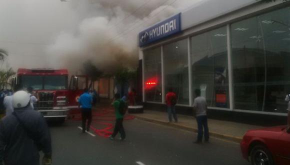 Miraflores: incendio afectó quinta en la avenida Del Ejército