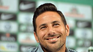 Pizarro no será sancionado en Werder Bremen; entrenador y directiva lo respaldan por su condición de leyenda
