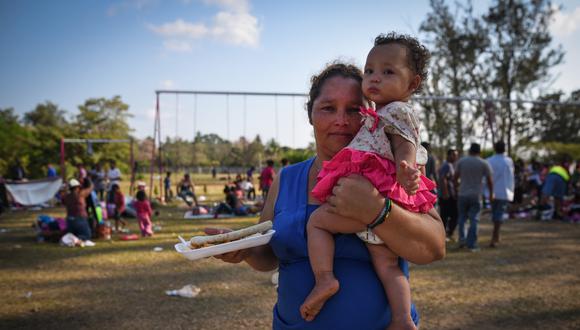 México: Caravana de migrantes desiste de llegar a frontera con Estados Unidos. (AFP).