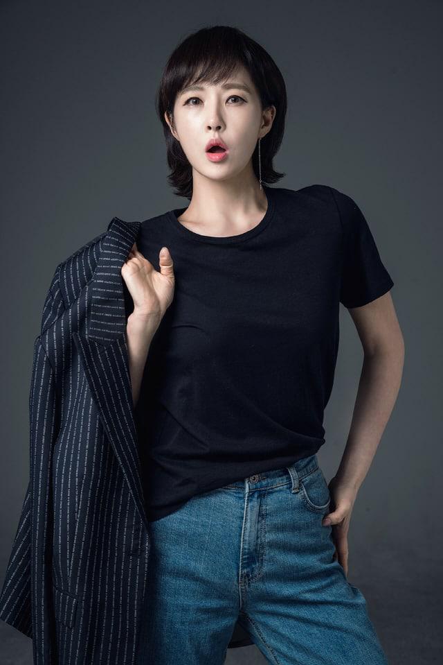 La popular actriz Kim Sun Ah es muy activa en sus redes sociales. 
Foto: SOOMPI 