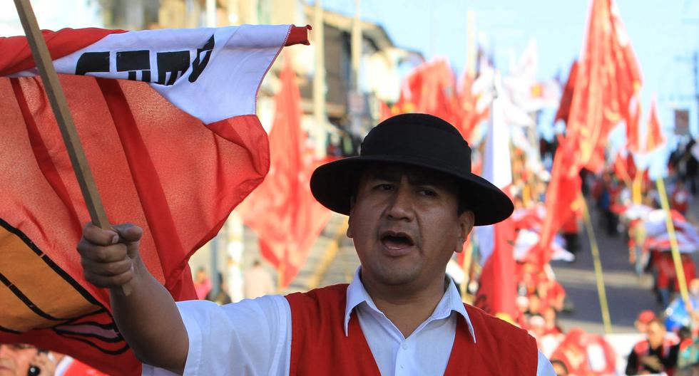 Cerrón, líder de Perú Libre, convocó a una movilización para este jueves 26, día en que el pleno recibirá al gabinete ministerial para el voto de investidura. (Foto: Archivo Grupo El Comercio)