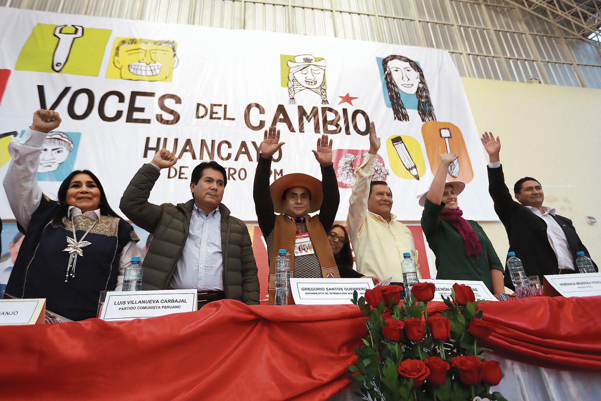 En el encuentro estuvieron Aída García-Naranjo, Luis Villanueva, Gregorio Santos, Zenón Cueva, Verónika Mendoza y Vladimir Cerrón. (Foto: Lino Chipana / Enviado Especial)