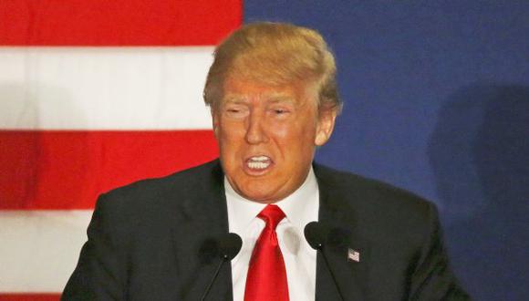Donald Trump a sus partidarios: Noqueen a tiradores de tomates