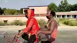 Adolescente india recorrió 1.200 km en bicicleta con su padre herido: la llamaron de la selección de ciclismo | VIDEO