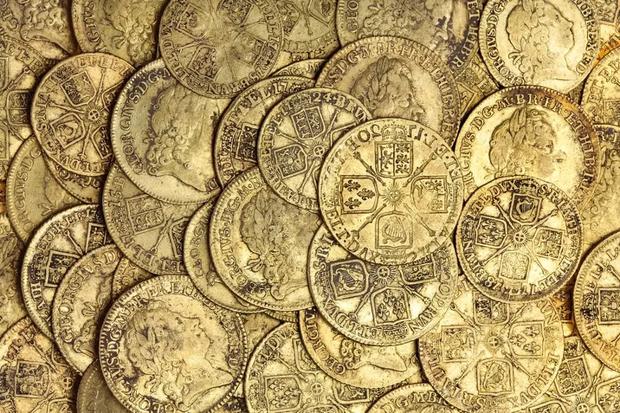 El alijo de monedas tendría un valor de entre 100.000 y 250.000 libras. (CNN).