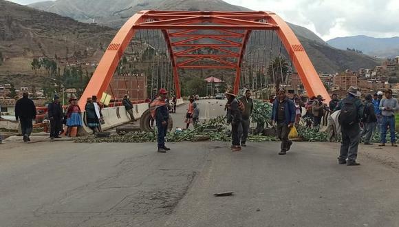 Sunass alerta que bloqueo de vías impide traslado de insumos químicos para potabilizar agua en regiones. (Foto: César Zapata)