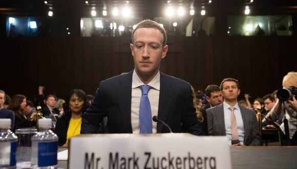 En abril de 2018, Mark Zuckerberg, CEO de Facebook, tuvo que asistir al Congreso de Estados Unidos para responder por el escándalo de Cambridge Analytica. (Foto: Facebook)
