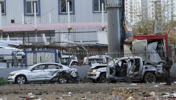 Turquía: Siete policías muertos en atentado con coche bomba