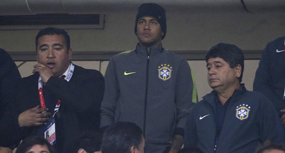 Neymar no fue incluido en la nómina de Brasil para la Copa América Centenario. Sin embargo, no se quiso perder el debut de su selección ante Ecuador. (Foto: Getty Images)