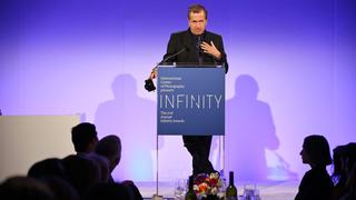 Mario Testino fue galardonado con los premios Infinity [FOTOS]