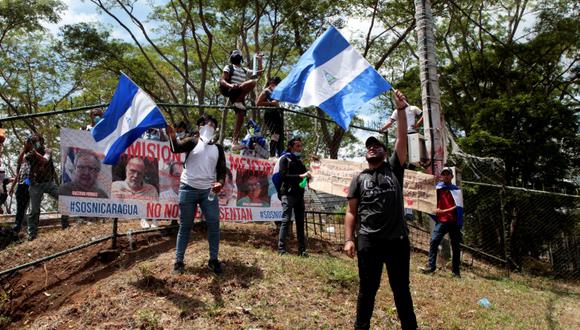 Después de una violenta represión por parte de la policía, miles de manifestantes salieron a las calles de Managua a exigir la renuncia del presidente Daniel Ortega. (Foto: Reuters/Oswaldo Rivas)