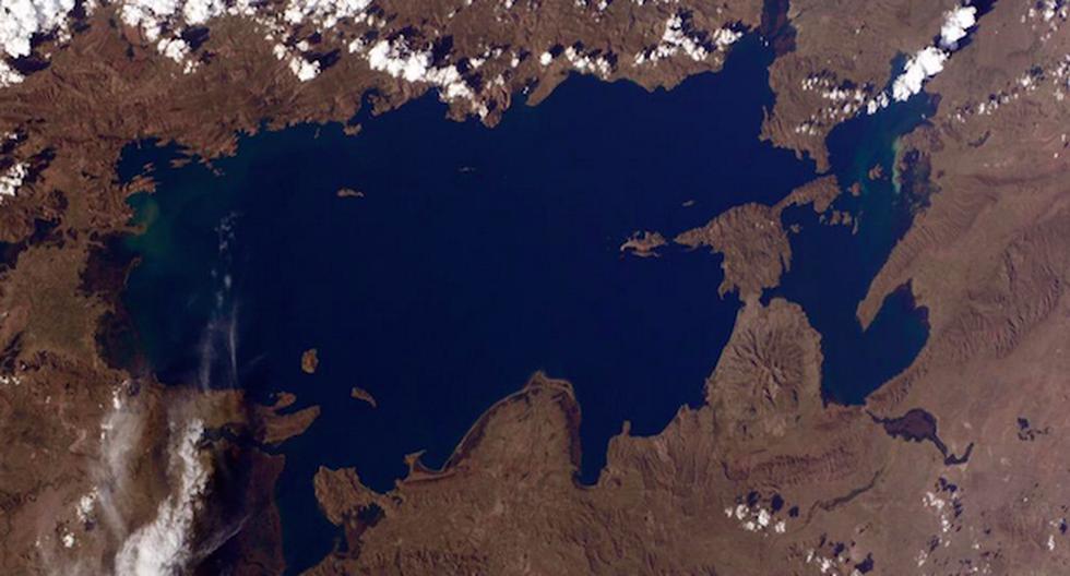 Así se ve el lago Titicaca desde el espacio. (Foto: Twitter)