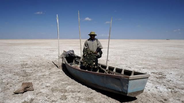 El segundo lago más grande de Bolivia está prácticamente seco - 3