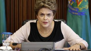Rousseff pide acelerar debate de juicio político en su contra