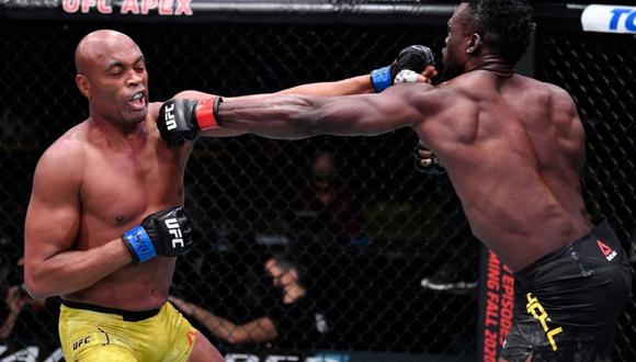 Uriah Hall noqueó a Anderson Silva en el cuarto asalto de la pelea estelar | Foto: UFC