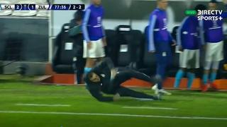 Sporting Cristal vs. Zulia: la tremenda caída de Claudio Vivas que generó risas en el banquillo | VIDEO