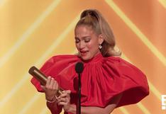 Jennifer Lopez se emociona hasta las lágrimas al recibir reconocimiento en los People’s Choice Awards