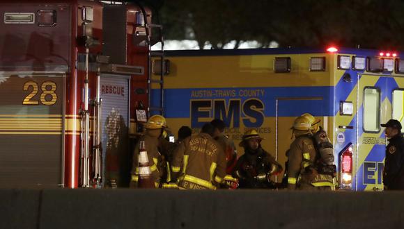 Bombas en Austin, Texas: Se suicida el atacante cuando intentaban detenerlo. (AP).